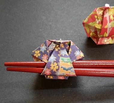 ひな祭りの折り紙 箸置きと箸袋の簡単で可愛い折り方8選 和風柄 情報色々ドットコム